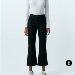 Zara | Mid Rise Cropped Flare | size 02 | NEW WITH TAGS